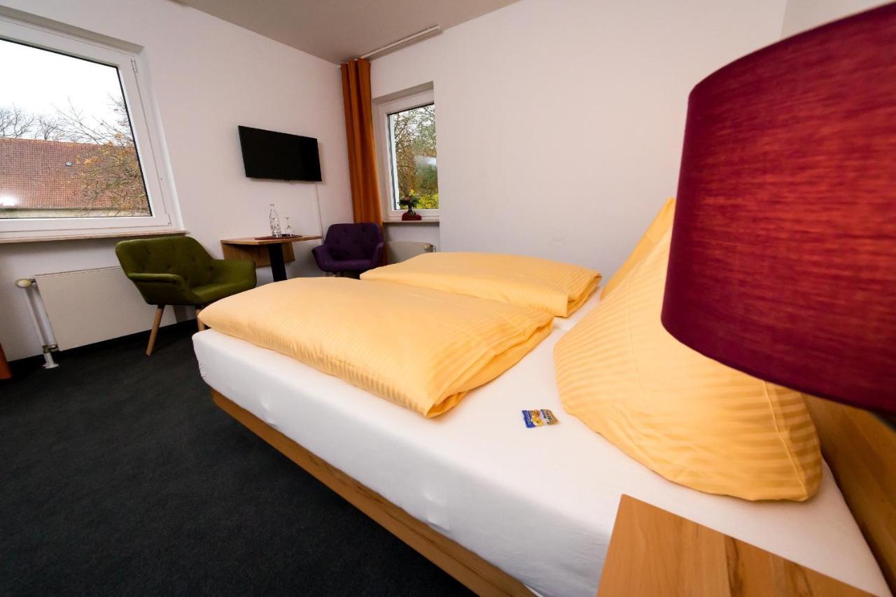 Wohlfuehlhotel Im Schlosspark - Self Checkin Willebadessen Kültér fotó