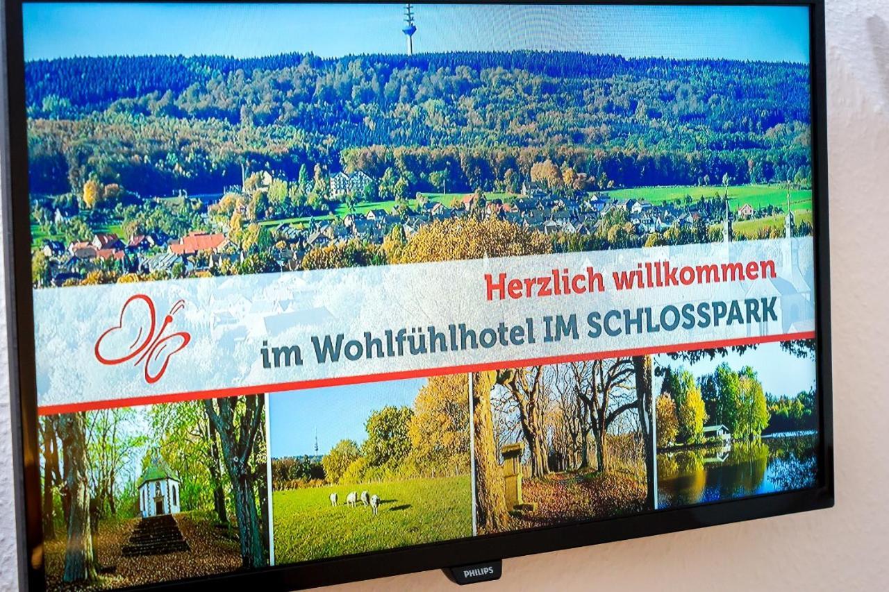 Wohlfuehlhotel Im Schlosspark - Self Checkin Willebadessen Kültér fotó